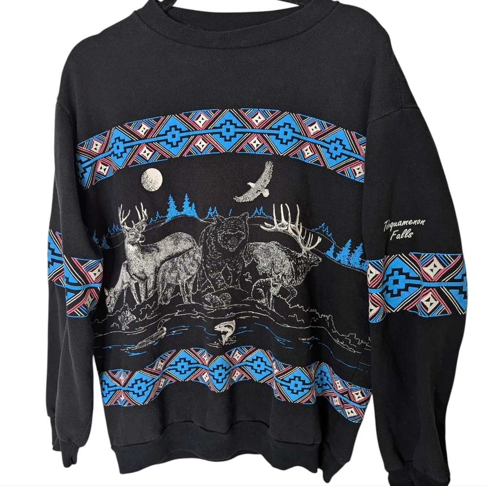 Rare AU Sportswear Vintage 90s Wildlife Sweatshirt..Size Large